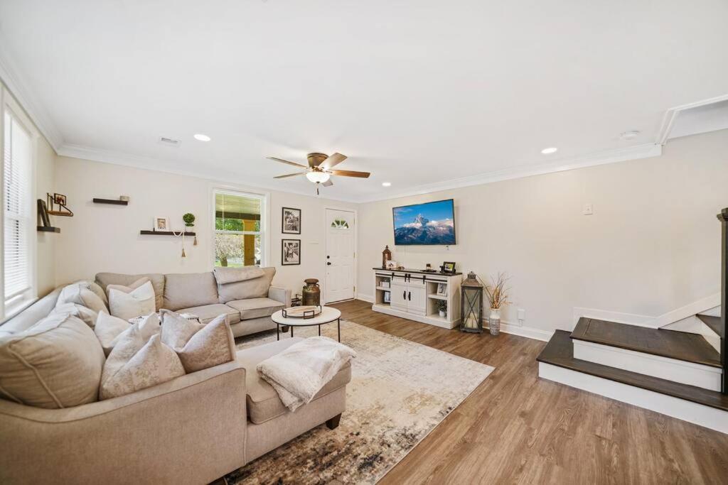1255 Ashbridge, West Chester, Pa * West Chester